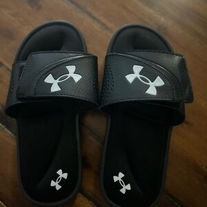 Brand new boys UA slides
